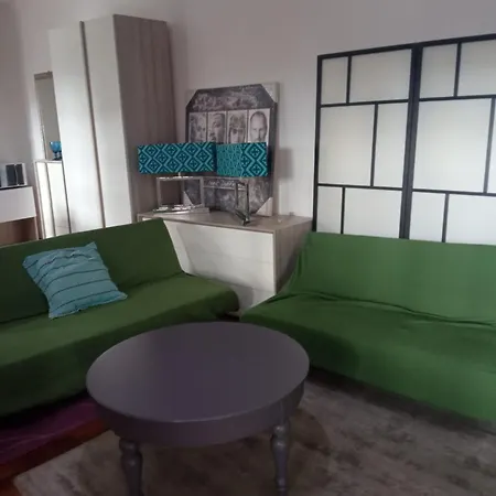 Apartment Casa Di Zoe: Bike-friendly With Bbq Garden *